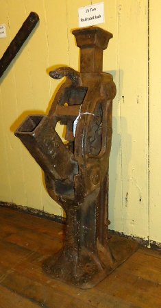 15 Ton Railroad Jack