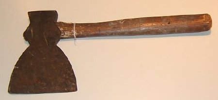 Hatchet, Hewing